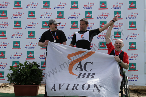 Podium handi-aviron championnats de France bateaux courts 2013